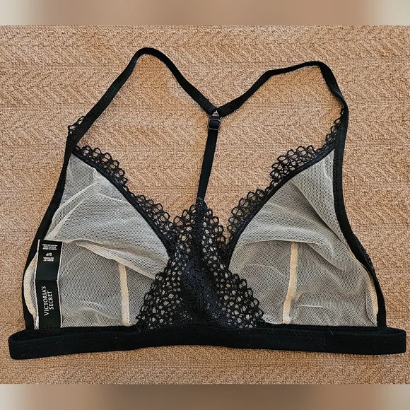 Victoria's Secret Front Close Lace Bralette. Size S. - Picture 2 of 3